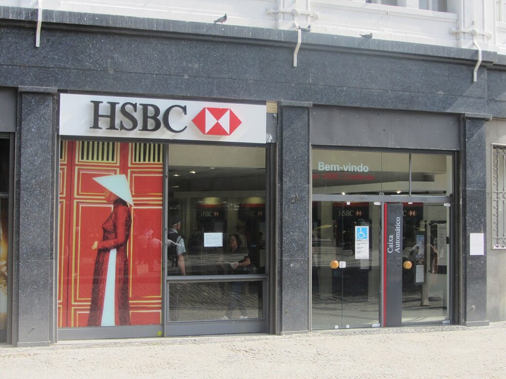 HSBC enters into a multi-year agreement with Oracle to speed up digital transformation