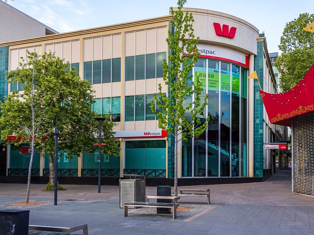 Westpac signs a new five-year agreement with Amazon Web Services.