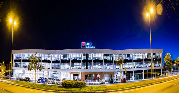 ALD closes acquisition of LeasePlan